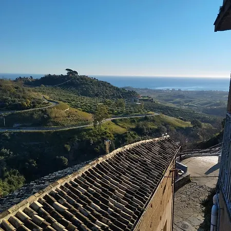Casa Adamo 77 * Badolato Marina