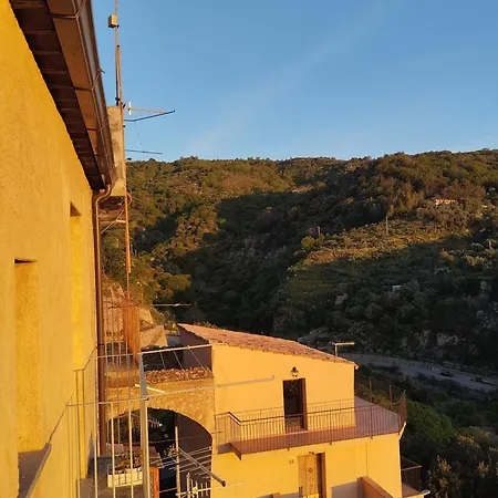 Casa Adamo 77 Daire Badolato Marina