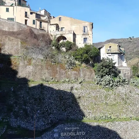 Casa Adamo 77 Daire Badolato Marina